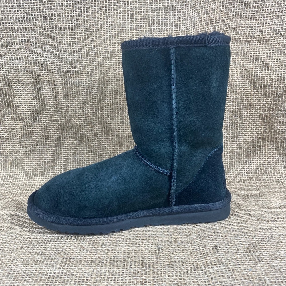 UGG Boots Australia Classic Short Black Suede Fur Lined Women SZ 6 - Picture 3 of 12